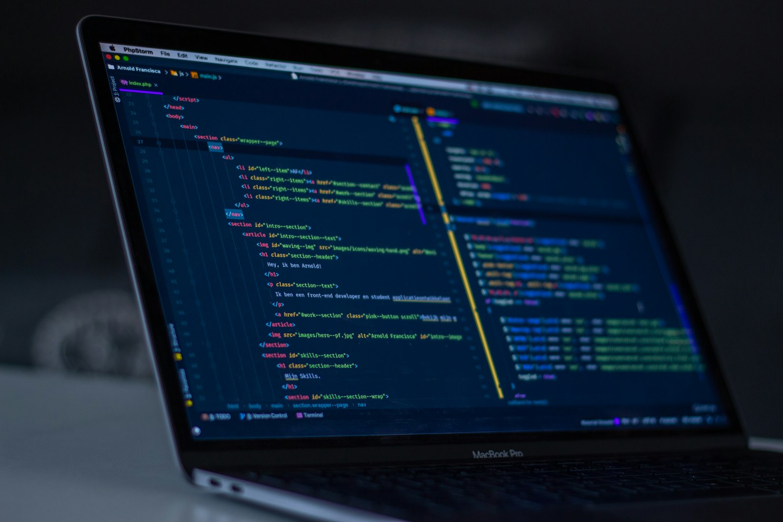 Representação do código-fonte da interface do site
